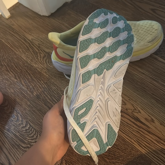 Size 9 yellow hokas, worn twice. - Picture 4 of 4